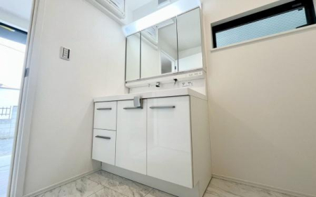 �_�ސ쌧���l�s�ߌ��扺��J��4���ڂ̐V�z��ˌ��Ă̐��ʑ�E���ʏ�