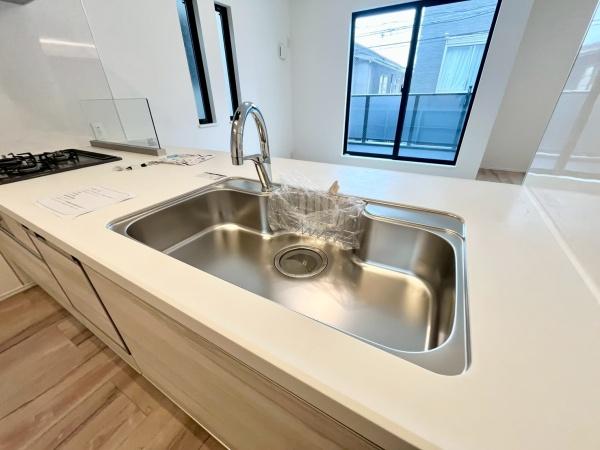 �_�ސ쌧���l�s�ߌ��扺��J��4���ڂ̐V�z��ˌ��ẴL�b�`��