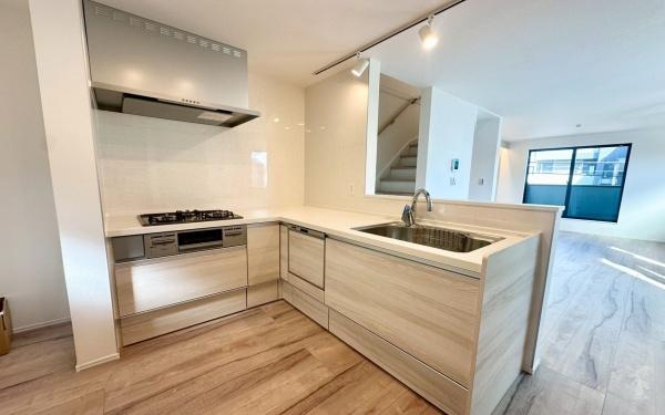 �_�ސ쌧���l�s���搼�˕���2���ڂ̐V�z��ˌ��ẴL�b�`��