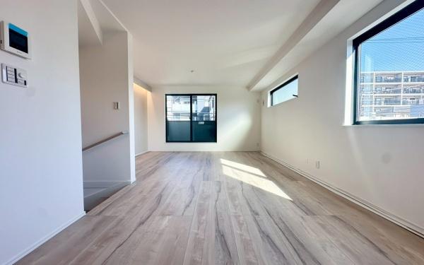 �_�ސ쌧���l�s���搼�˕���2���ڂ̐V�z��ˌ��Ẵ��r���O