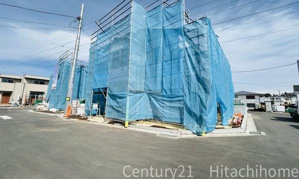 �_�ސ쌧���͌��s�����散��Ӗ{��1���ڂ̐V�z��ˌ��Ă̑O�ʓ��H�܂ތ��n�ʐ^