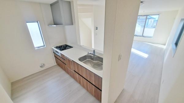 �_�ސ쌧���l�s�ߌ��擌��������̒��È�ˌ��ẴL�b�`��