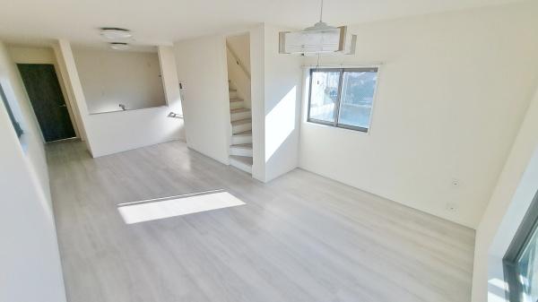 �_�ސ쌧���l�s�ߌ��擌��������̒��È�ˌ��Ẵ��r���O