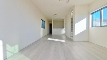 �_�ސ쌧���l�s�ߌ��擌��������̒��È�ˌ��Ẵ��r���O