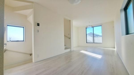 �_�ސ쌧���l�s�ߌ��擌��������̒��È�ˌ��Ẵ��r���O