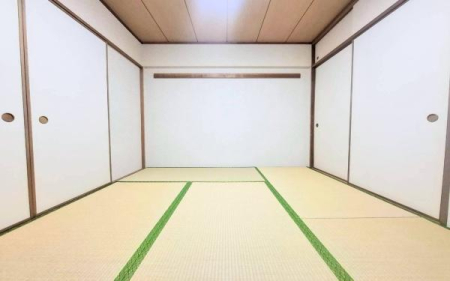 �_�ސ쌧���l�s���i�c��1���ڂ̒��Ã}���V�����̐Q��