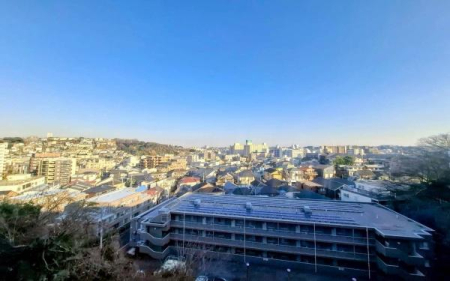 �_�ސ쌧���l�s���i�c��1���ڂ̒��Ã}���V�����̏Z�˂���̒��]�ʐ^