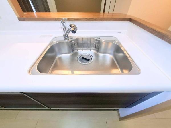 �_�ސ쌧���l�s���i�c��1���ڂ̒��Ã}���V�����̃L�b�`��