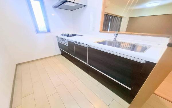 �_�ސ쌧���l�s���i�c��1���ڂ̒��Ã}���V�����̃L�b�`��