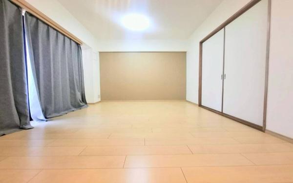 �_�ސ쌧���l�s���i�c��1���ڂ̒��Ã}���V�����̃��r���O