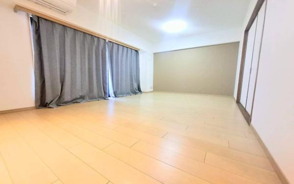 �_�ސ쌧���l�s���i�c��1���ڂ̒��Ã}���V�����̃��r���O