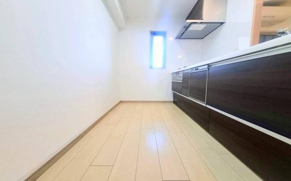 �_�ސ쌧���l�s���i�c��1���ڂ̒��Ã}���V�����̃L�b�`��