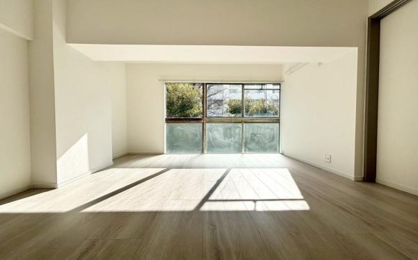 �_�ސ쌧���l�s����V�����̒��Ã}���V�����̐Q��