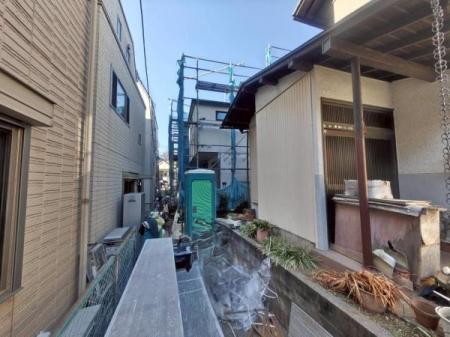 �_�ސ쌧���s�{�O�揉�R2���ڂ̐V�z��ˌ��Ă̌��n�O�ώʐ^