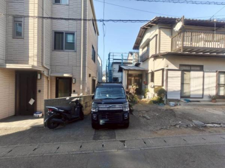 �_�ސ쌧���s�{�O�揉�R2���ڂ̐V�z��ˌ��Ă̑O�ʓ��H�܂ތ��n�ʐ^