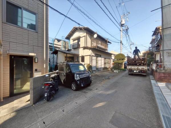 �_�ސ쌧���s�{�O�揉�R2���ڂ̐V�z��ˌ��Ă̂��̑����n