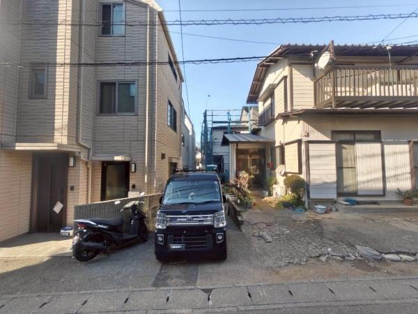 �_�ސ쌧���s�{�O�揉�R2���ڂ̐V�z��ˌ��Ă̂��̑����n