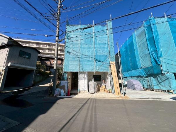 �_�ސ쌧���s�{�O�搛��2���ڂ̐V�z��ˌ��Ă̂��̑����n