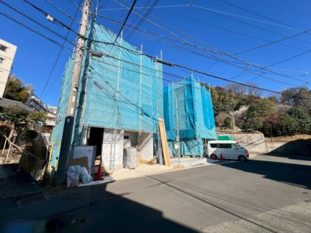 �_�ސ쌧���s�{�O�搛��2���ڂ̐V�z��ˌ��Ă̂��̑����n