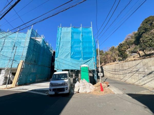 �_�ސ쌧���s�{�O�搛��2���ڂ̐V�z��ˌ��Ă̂��̑����n