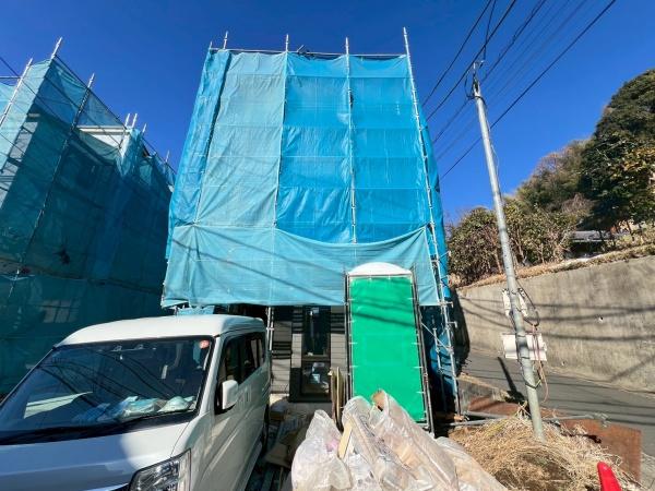 �_�ސ쌧���s�{�O�搛��2���ڂ̐V�z��ˌ��Ă̂��̑����n