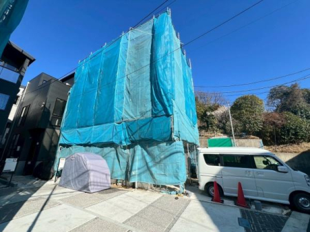 �_�ސ쌧���s�{�O�搛��2���ڂ̐V�z��ˌ��Ă̂��̑����n