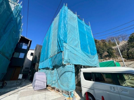 �_�ސ쌧���s�{�O�搛��2���ڂ̐V�z��ˌ��Ă̂��̑����n