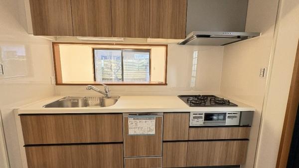 �_�ސ쌧���l�s�h��쎵��1���ڂ̒��È�ˌ��ẴL�b�`��