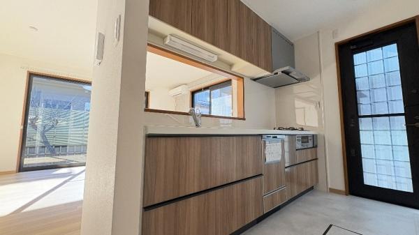 �_�ސ쌧���l�s�h��쎵��1���ڂ̒��È�ˌ��ẴL�b�`��