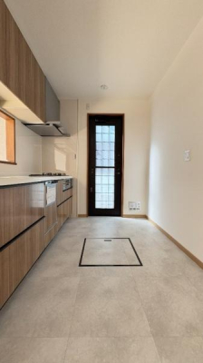 �_�ސ쌧���l�s�h��쎵��1���ڂ̒��È�ˌ��ẴL�b�`��