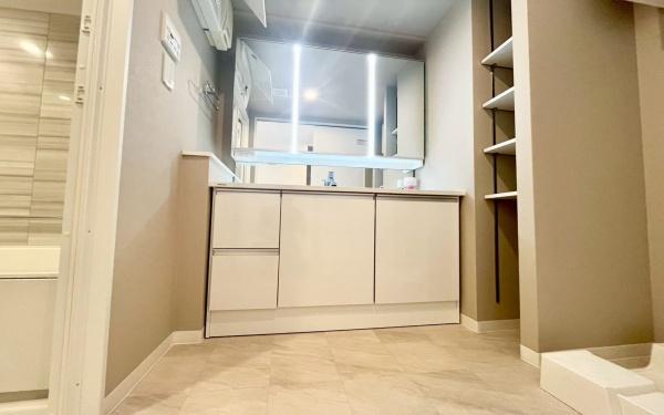 �_�ސ쌧���l�s���摾�c��3���ڂ̒��Ã}���V�����̐��ʑ�E���ʏ�