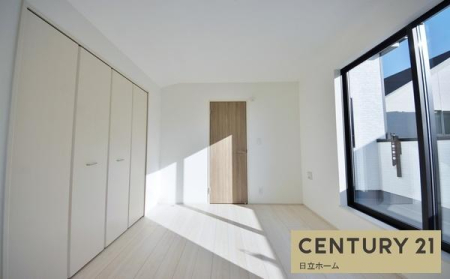 �_�ސ쌧���l�s���J��{��2���ڂ̐V�z��ˌ��Ă̎q������