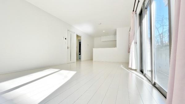 �_�ސ쌧���l�s�h�揬���P�J3���ڂ̒��È�ˌ��Ẵ��r���O