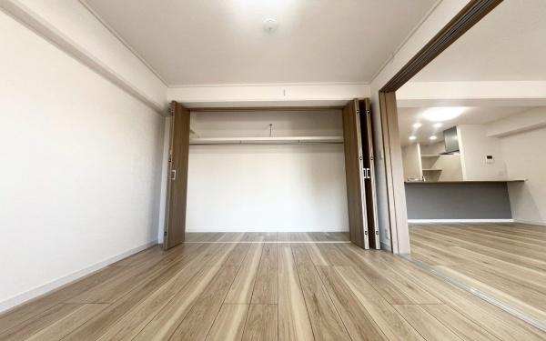 �_�ސ쌧���l�s�ۓy�P�J���䒬�̒��Ã}���V�����̐Q��