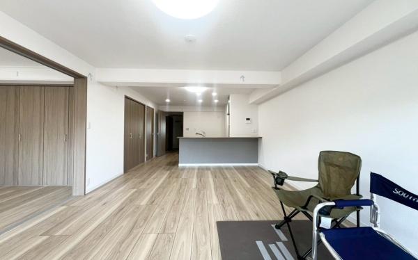 �_�ސ쌧���l�s�ۓy�P�J���䒬�̒��Ã}���V�����̃��r���O