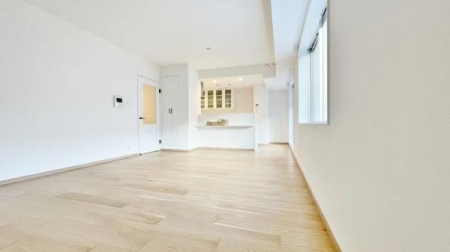 �_�ސ쌧���l�s�ۓy�P�J�拫�ؖ{���̒��Ã}���V�����̃��r���O