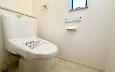 �_�ސ쌧���s�{�O�擌�L�n4���ڂ̐V�z��ˌ��Ẵg�C��