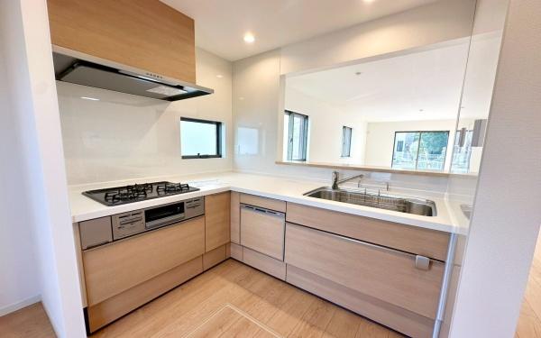 �_�ސ쌧���s�{�O�擌�L�n4���ڂ̐V�z��ˌ��ẴL�b�`��