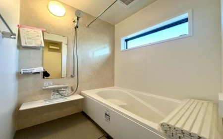 �_�ސ쌧���s�{�O�擌�L�n4���ڂ̐V�z��ˌ��Ă̗���