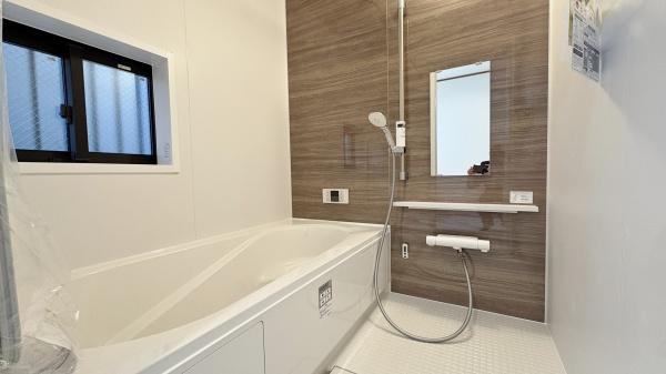 �_�ސ쌧���s�{�O�����1���ڂ̐V�z��ˌ��Ă̗���