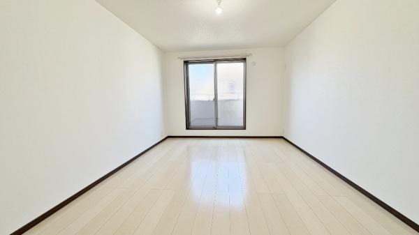 �_�ސ쌧���l�s��q��ꓪ2���ڂ̒��È�ˌ��Ẵ��r���O