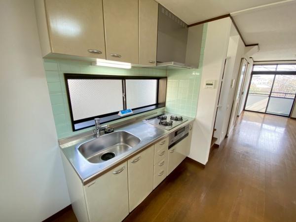 �_�ސ쌧���l�s�ߌ��擌��������̒��È�ˌ��ẴL�b�`��