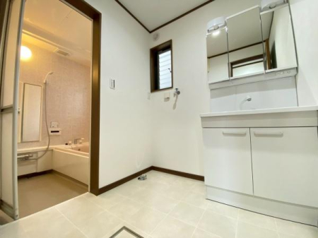 �_�ސ쌧���l�s�ߌ��擌��������̒��È�ˌ��Ă̐��ʑ�E���ʏ�