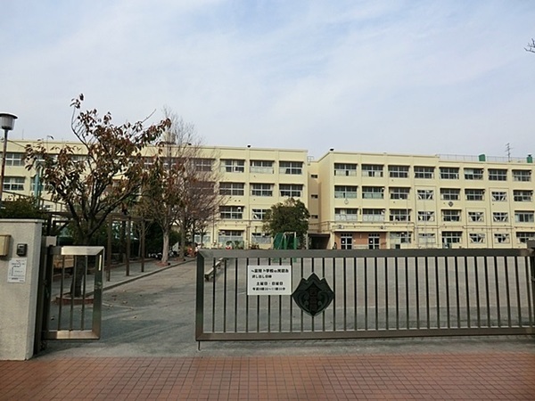 �_�ސ쌧���l�s�����\����2���ڂ̒��Ã}���V�����̎��ӊ�