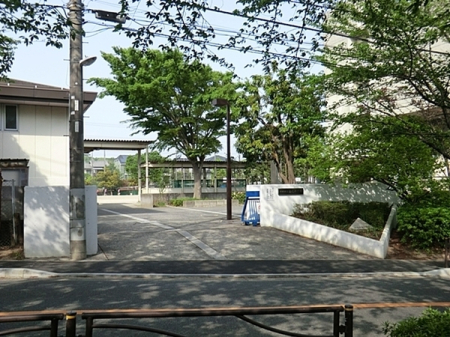 �_�ސ쌧���s������Е�2���ڂ̒��Ã}���V�����̎��ӊ�