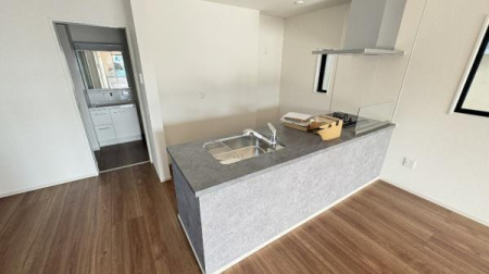 �_�ސ쌧���l�s�˒ˋ�����̐V�z��ˌ��ẴL�b�`��