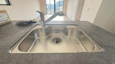 �_�ސ쌧���l�s�˒ˋ�����̐V�z��ˌ��ẴL�b�`��