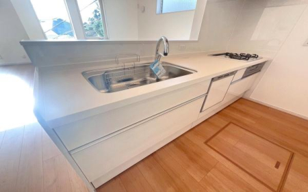 �_�ސ쌧���l�s�`�k���]����̐V�z��ˌ��ẴL�b�`��