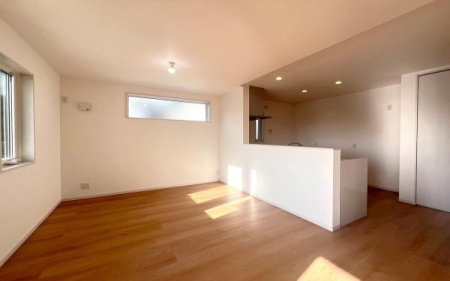 �_�ސ쌧���l�s�`�k���]����̐V�z��ˌ��ẴL�b�`��