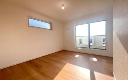 �_�ސ쌧���l�s�`�k���]����̐V�z��ˌ��Ẵ��r���O